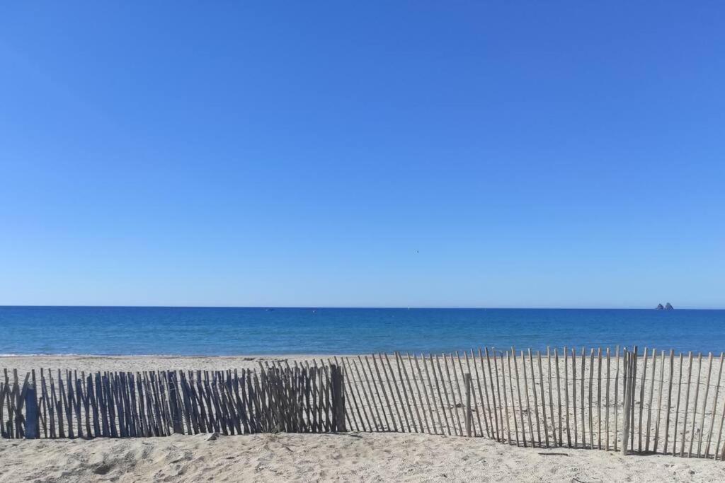 Charmant Studio Climatise 24 M2 Terrasse A 100M De La Plage Saint-Mandrier-sur-Mer Buitenkant foto